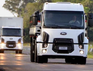 Conheça o Cargo Torqshift, o econômico caminhão da Ford