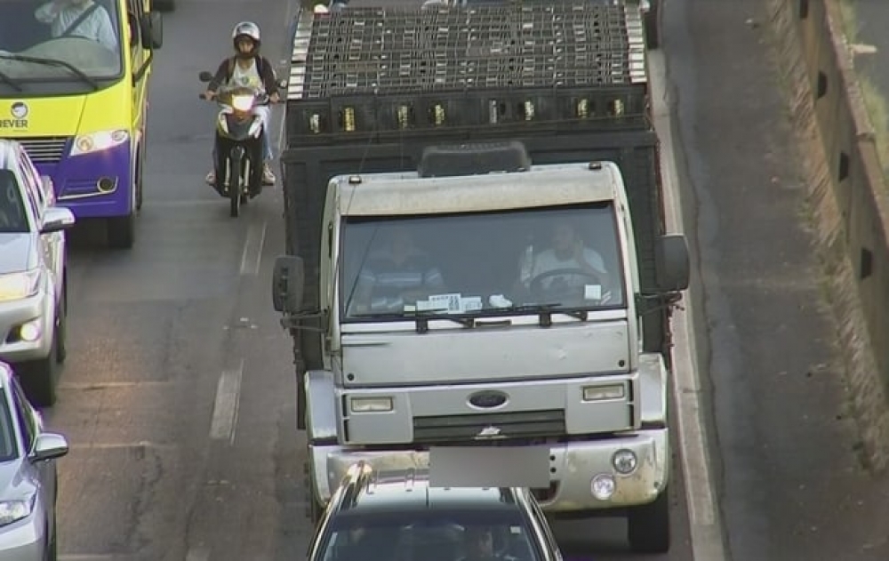 Tolerância zero para uso de celular ao volante