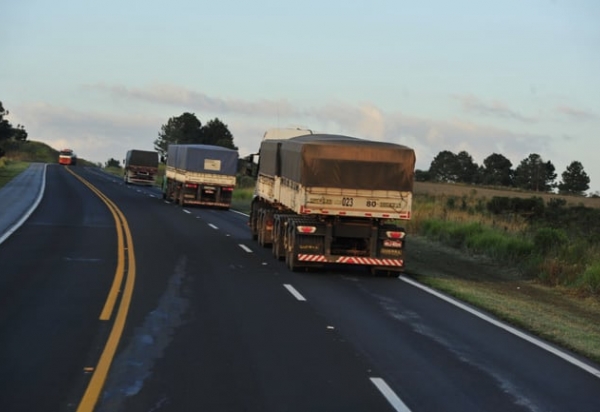 Como o novo rodízio ampliado afeta o transporte rodoviário