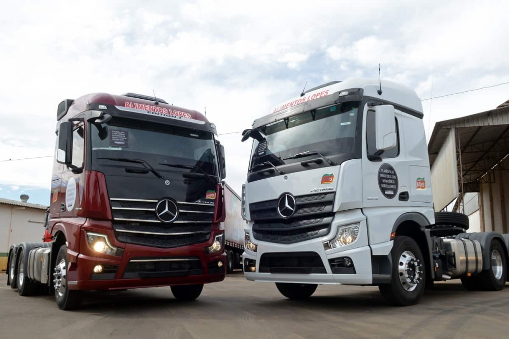 MB começa a entregar o Novo Actros