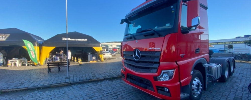 MB oferece test-drive do Novo Actros na rota da soja, em Luís Eduardo Magalhães