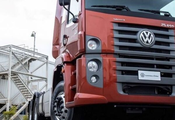 Em áudio, Tarcísio promete vista grossa da PRF a caminhões