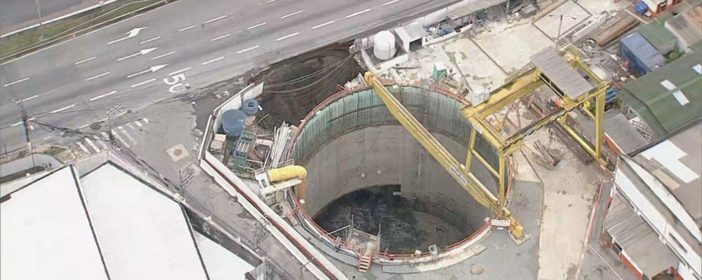 Atenção: obra do metrô desaba e afeta trânsito na Marginal Tietê, em São Paulo