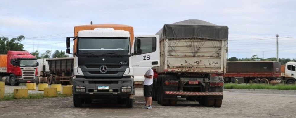 Pesquisa mostra que sobram vagas para motoristas no TRC e revela como está o salário