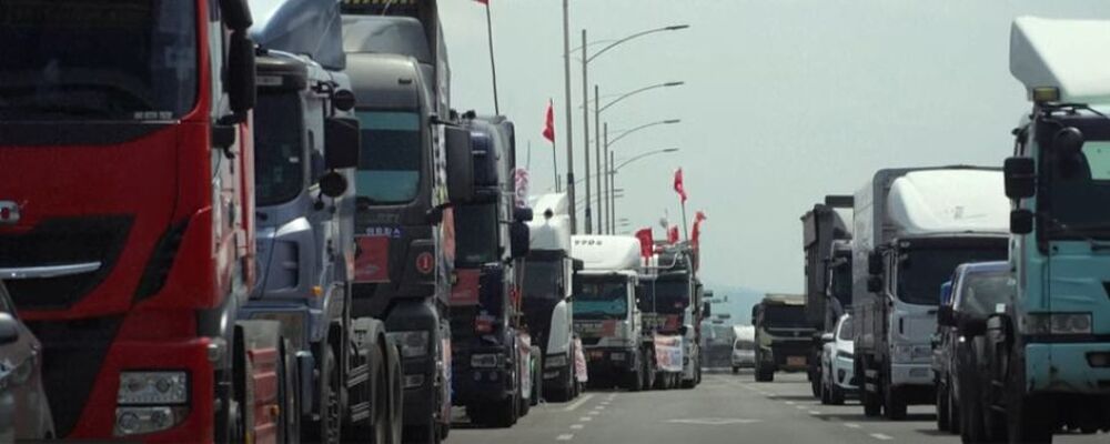 Fim da greve de caminhoneiros na Coreia do Sul que afetou cadeia de suprimento