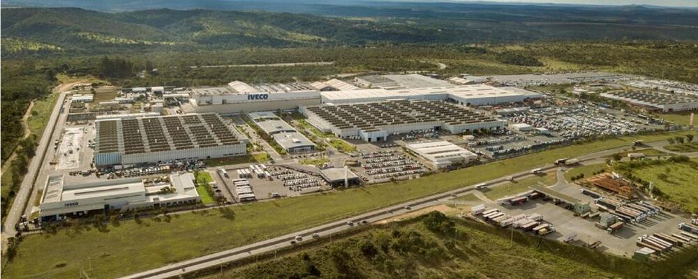 Iveco volta a contratar e registra maior crescimento no acumulado do ano