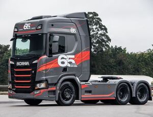 Scania lança Edição Comemorativa de 65 anos de Brasil 