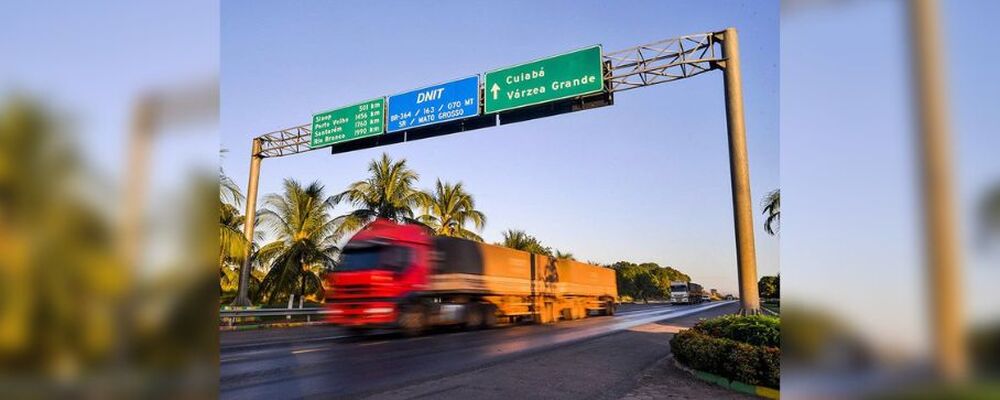 Projeto prevê excluir cabine para limite do comprimento de caminhão articulado 