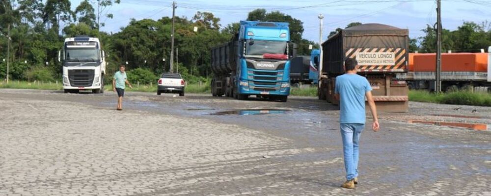 Projeto prevê repasse mínimo de 80% do valor do frete a caminhoneiros autônomos