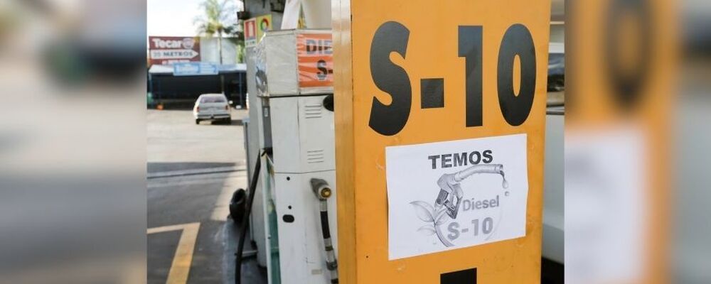 Diesel fica 3% mais barato em março, aponta Ticket Log