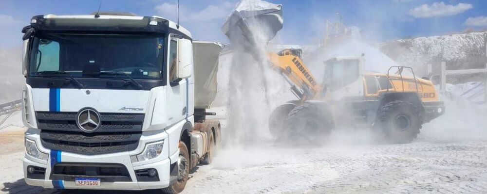 Addiante adquire 44 caminhões extrapesados Mercedes-Benz Actros para locação