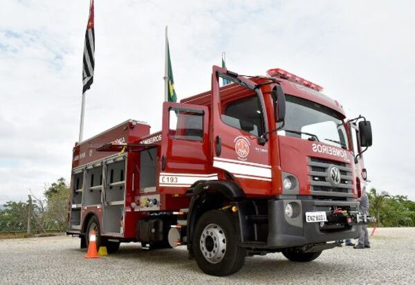 Curiosidades Sobre Caminhões De Bombeiros - Revista Caminhoneiro ...