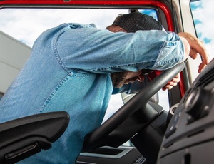 Motoristas com apneia do sono têm até sete vezes mais chances de se envolver em acidentes