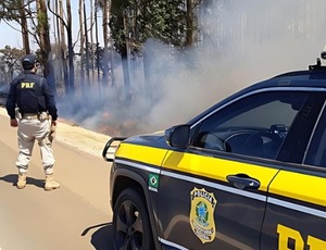 Saiba o que fazer ao dirigir em rodovias atingidas pela fumaça de queimadas