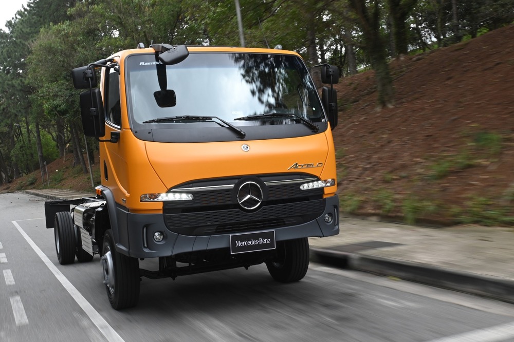 Mercedes-Benz lança o Actros Evolution e a Nova Família Accelo